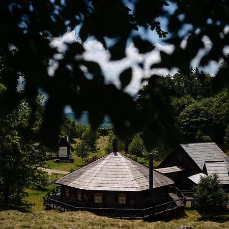 Raven'S Nest - The Hidden Village, Transylvania - Romania Sub Piatra Εξωτερικό φωτογραφία