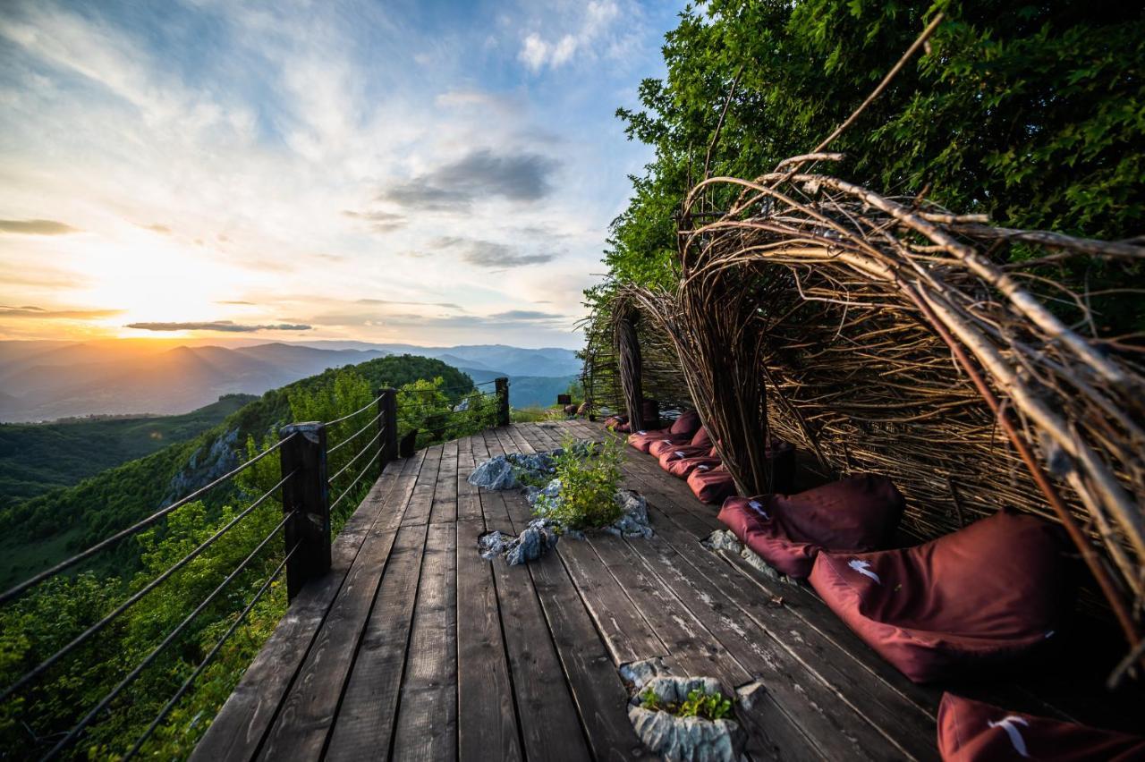 Raven'S Nest - The Hidden Village, Transylvania - Romania Sub Piatra Εξωτερικό φωτογραφία