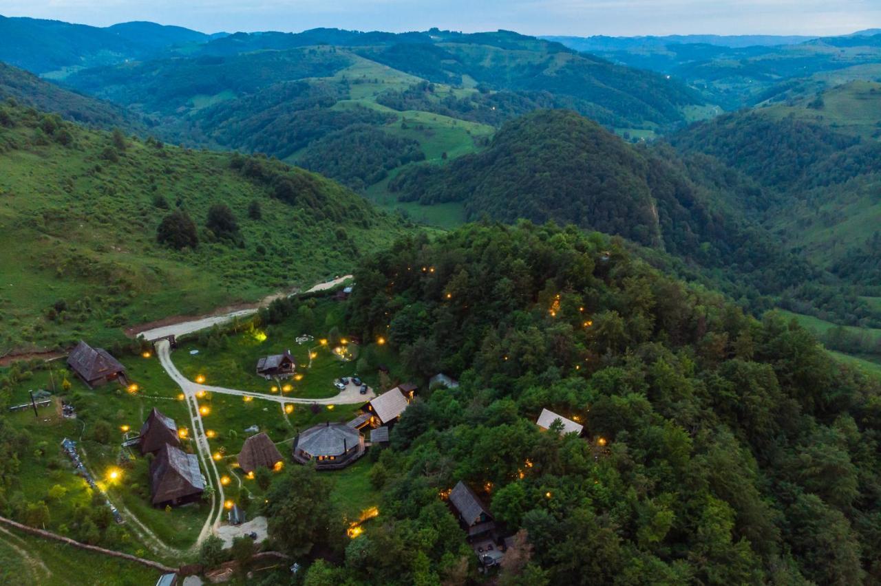 Raven'S Nest - The Hidden Village, Transylvania - Romania Sub Piatra Εξωτερικό φωτογραφία
